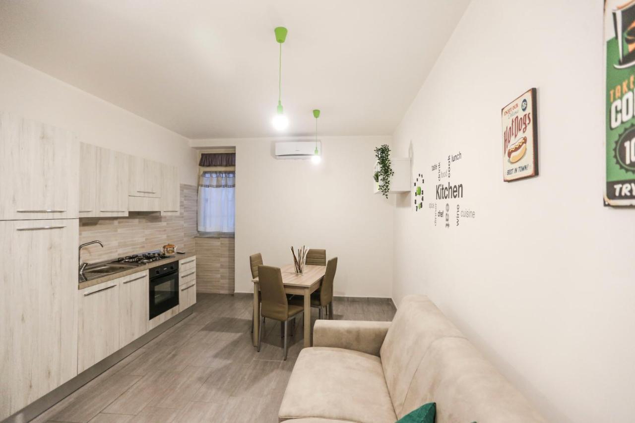 Habitat: Luxury Home Napoli Centro Bagian luar foto
