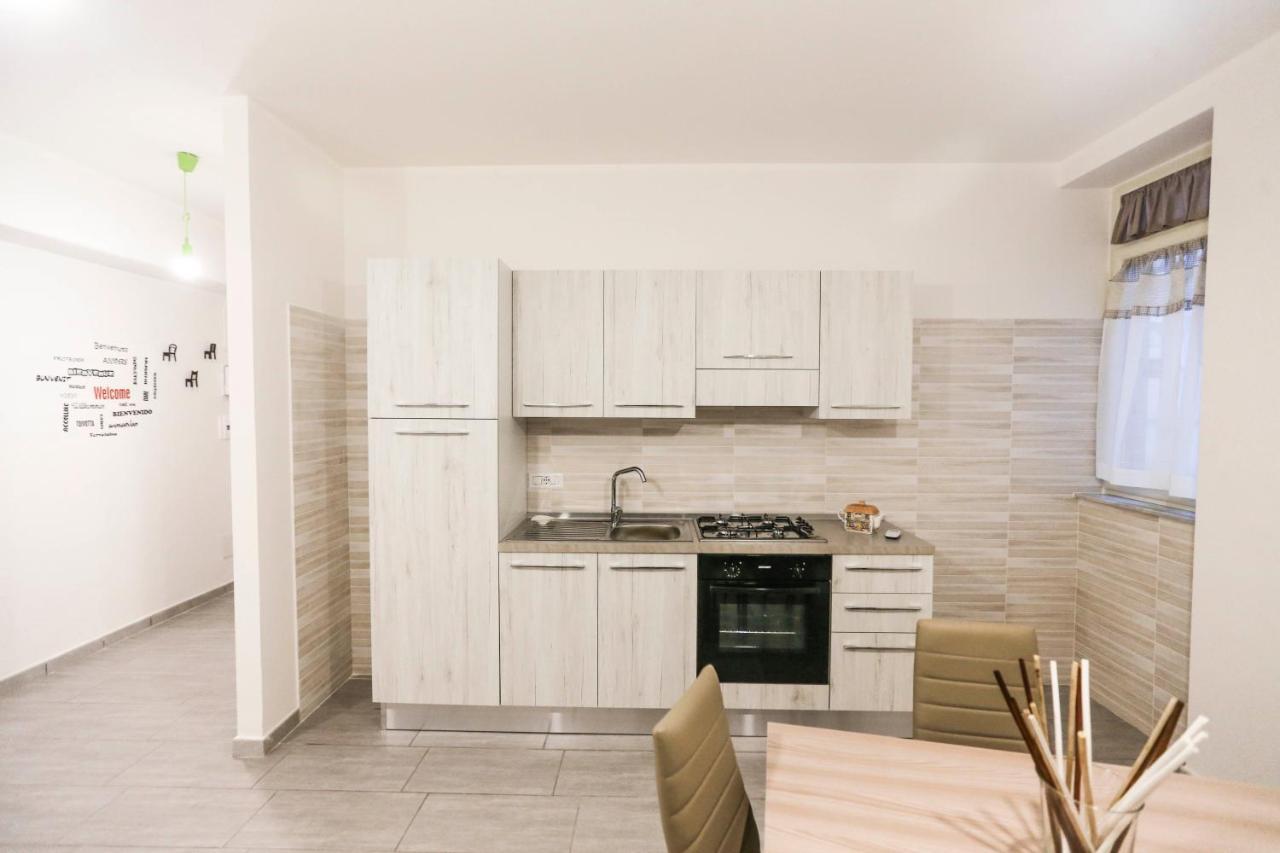 Habitat: Luxury Home Napoli Centro Bagian luar foto
