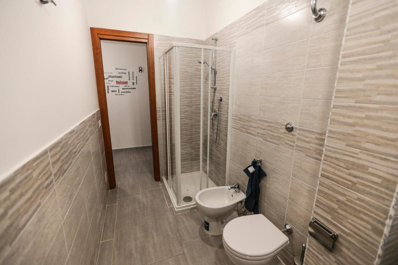 Habitat: Luxury Home Napoli Centro Bagian luar foto