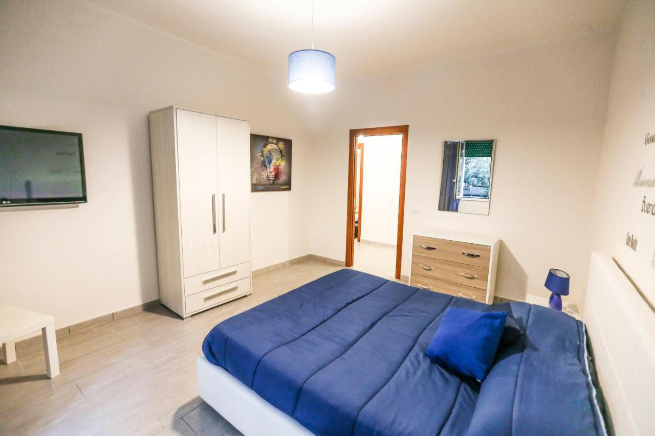 Habitat: Luxury Home Napoli Centro Bagian luar foto