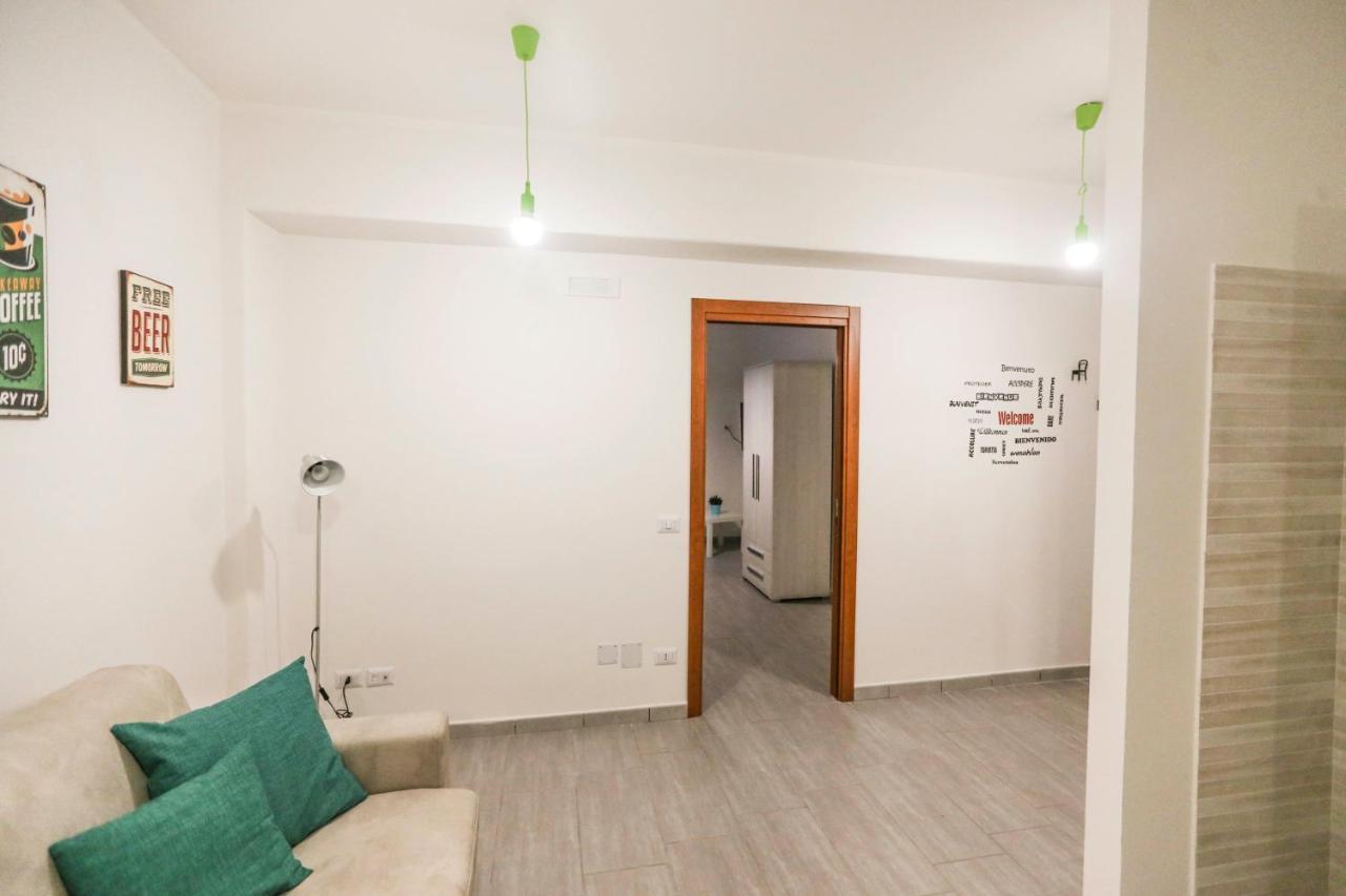 Habitat: Luxury Home Napoli Centro Bagian luar foto