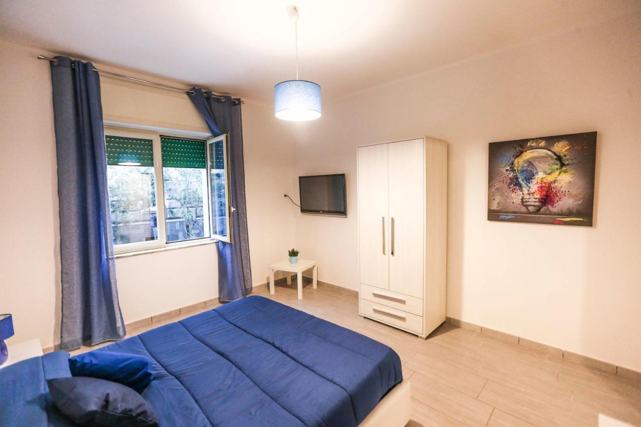 Habitat: Luxury Home Napoli Centro Bagian luar foto